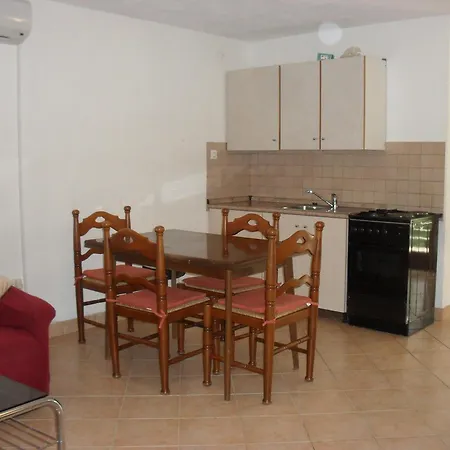Lana Apartament *