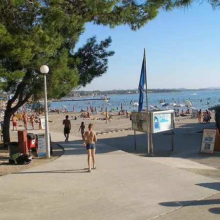 Lana Apartman *